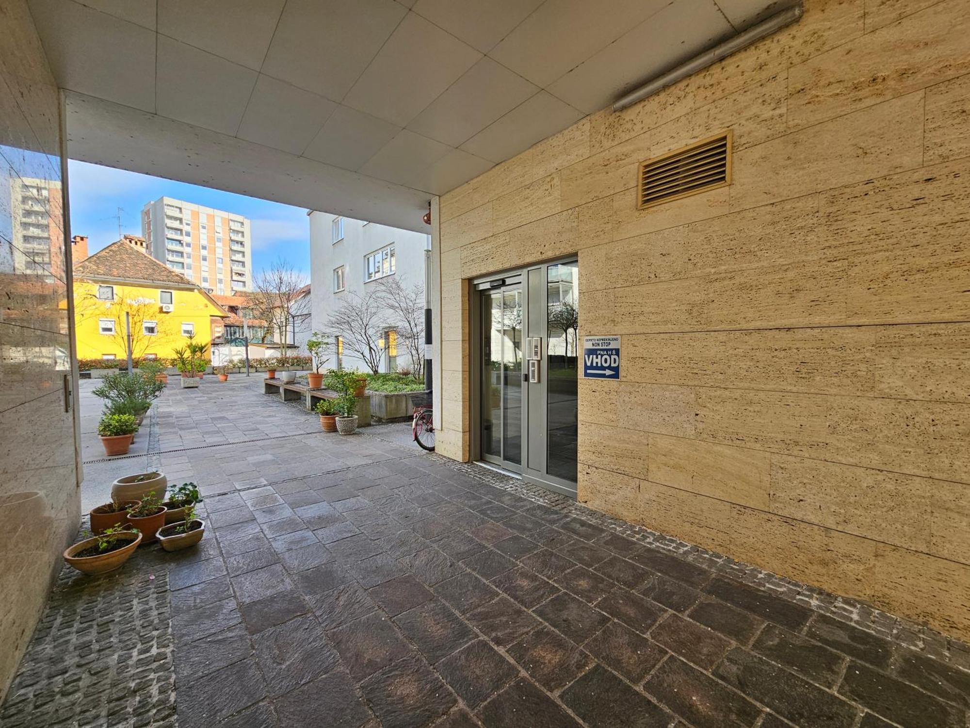 Apartment Irena Tour As 卢布尔雅那 外观 照片